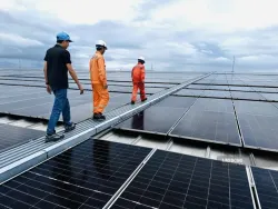 Điện mặt trời mái nhà tiết kiệm tiền tỉ, nhiều địa phương vẫn chậm triển khai